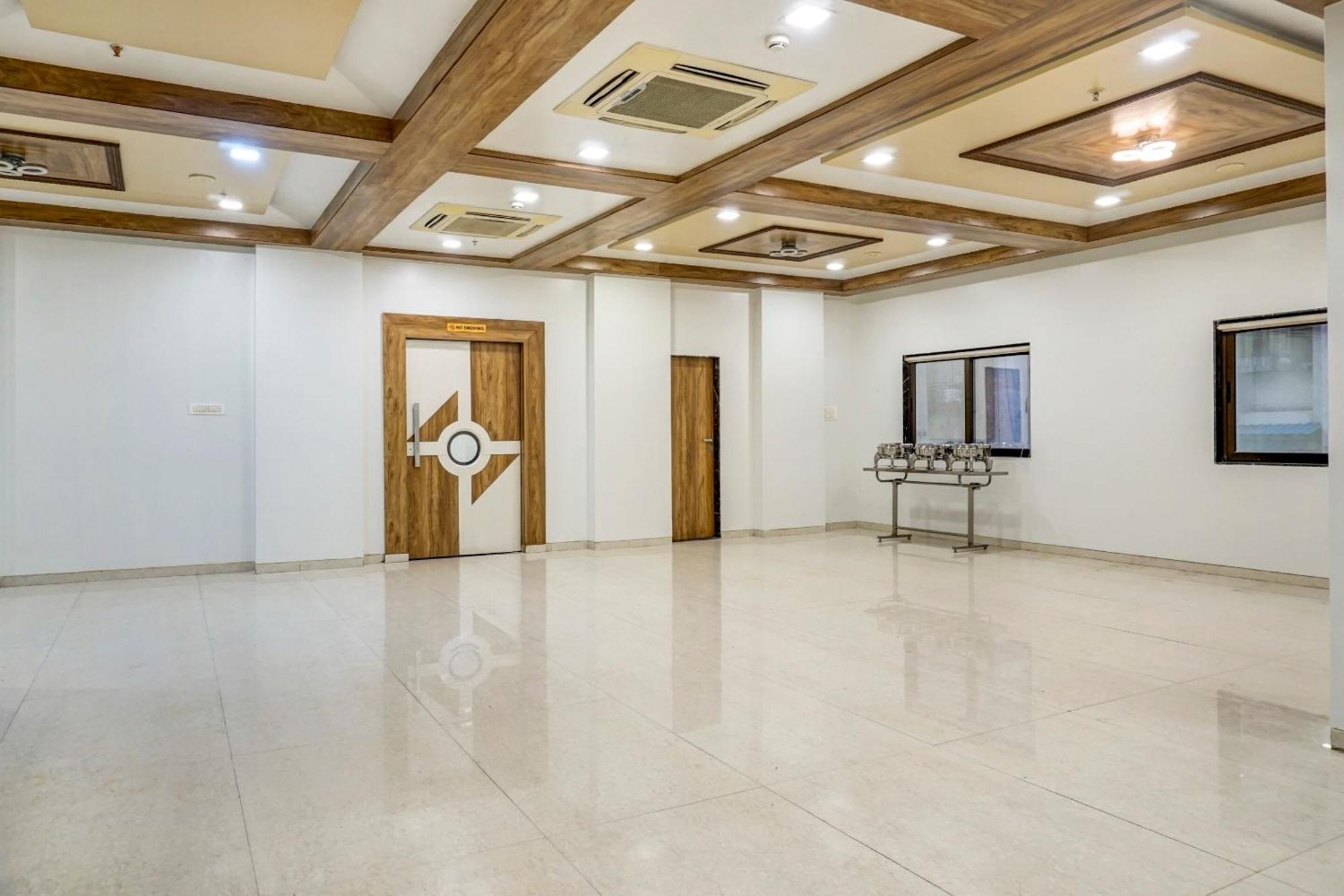 Hotel Tej Inn Plaza Near Igi Airport Delhi New Delhi Exterior photo